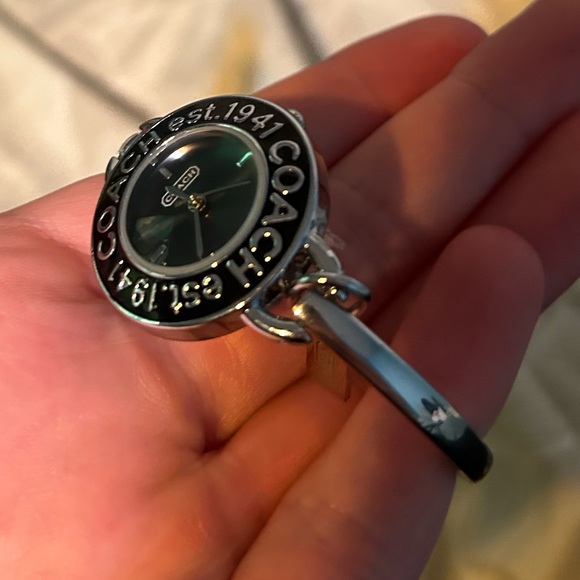 Vintage Coach Watch Stainless Steel No. 7141 Black Bezel - Picture 5 of 5